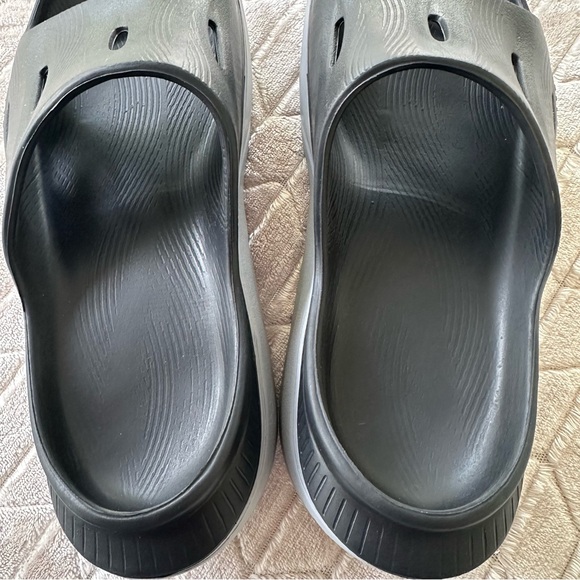 Hoka Ora Black Slide Sandals - Picture 7 of 7